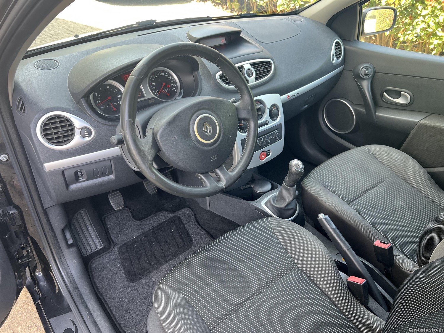 Renault Clio 1.2 16V 1 dono 170.000km — fotografia 8