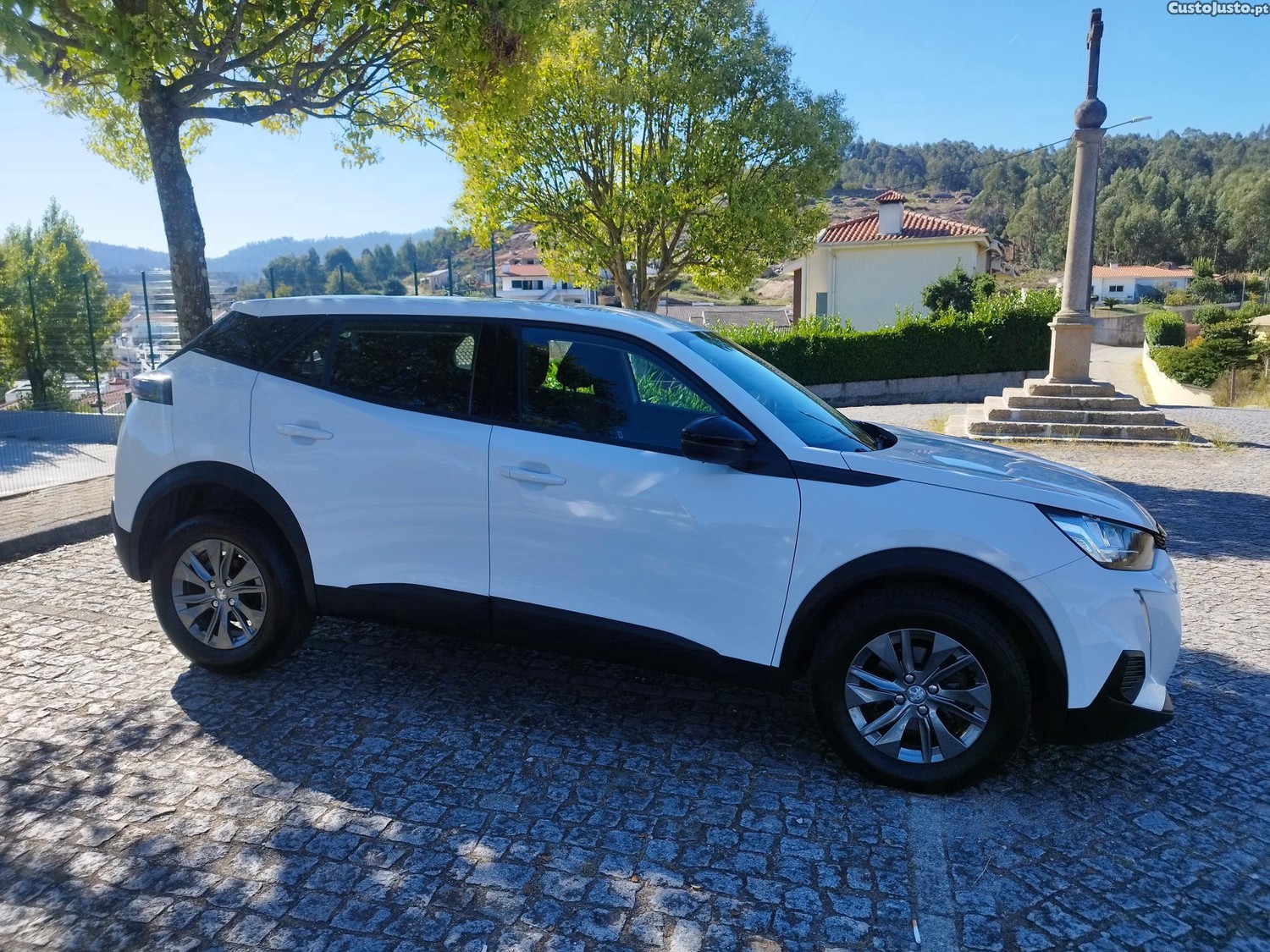 Peugeot 2008 1.5 BHDI ACTIVE PACK — fotografia 10