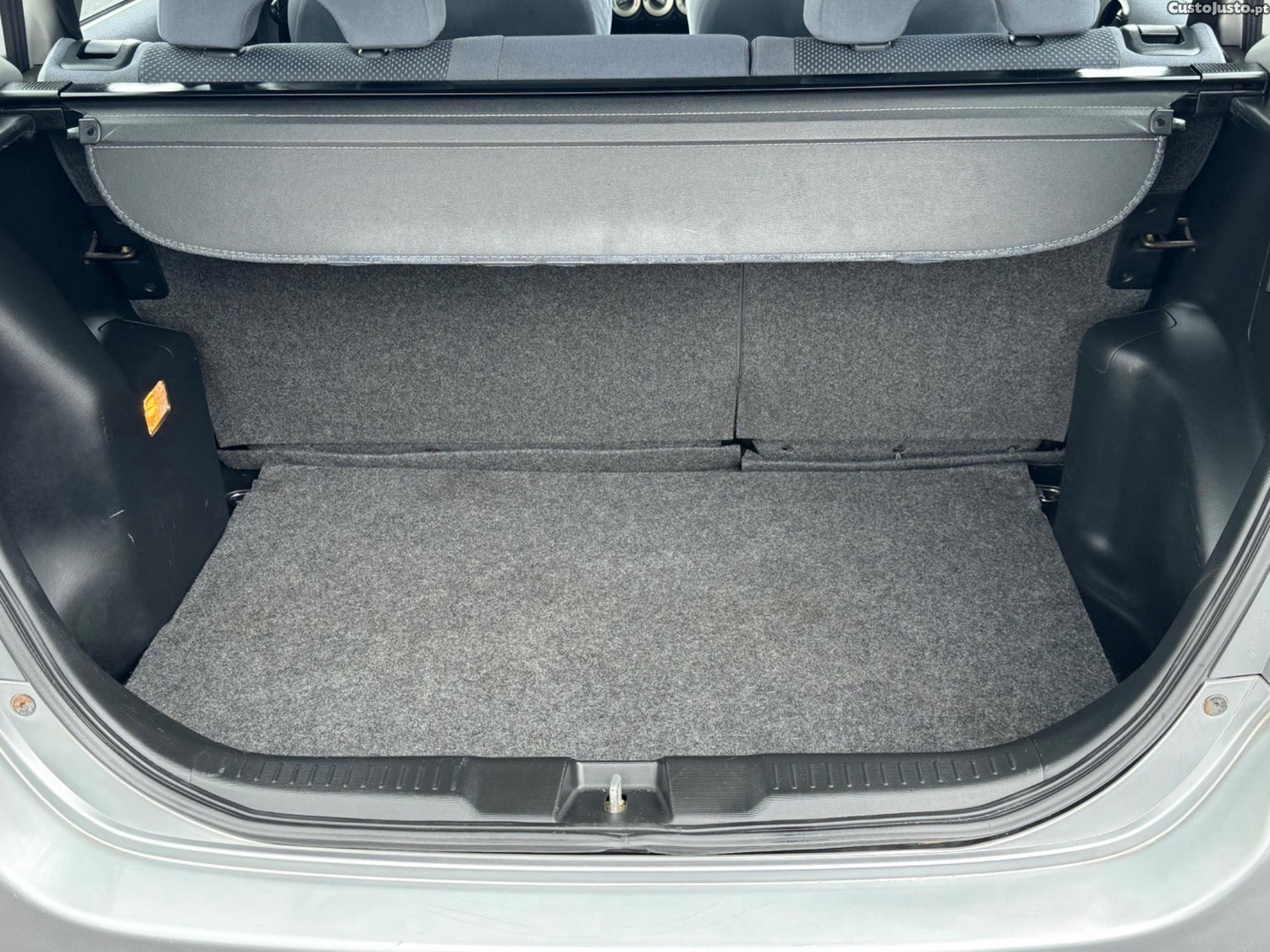 Honda Jazz Gasolina 1.2 1 só Dono Muito Fiável - 06 — photo 4