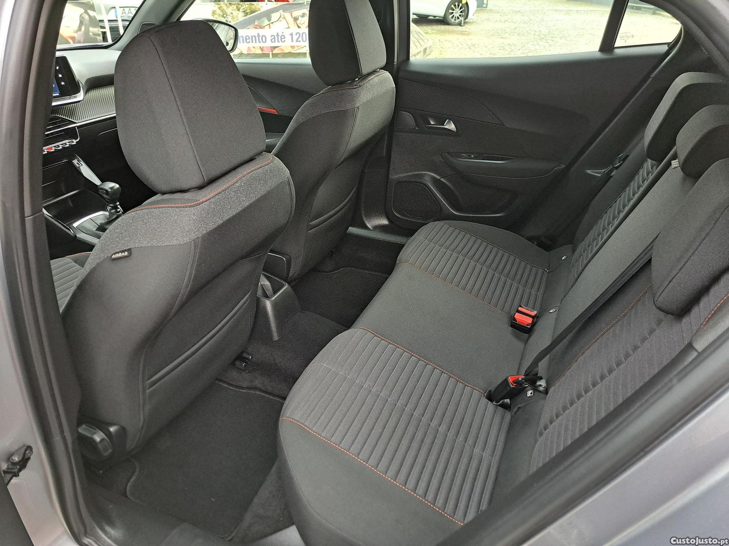 Peugeot 2008 1.2 PureTech Active Pack — fotografia 20