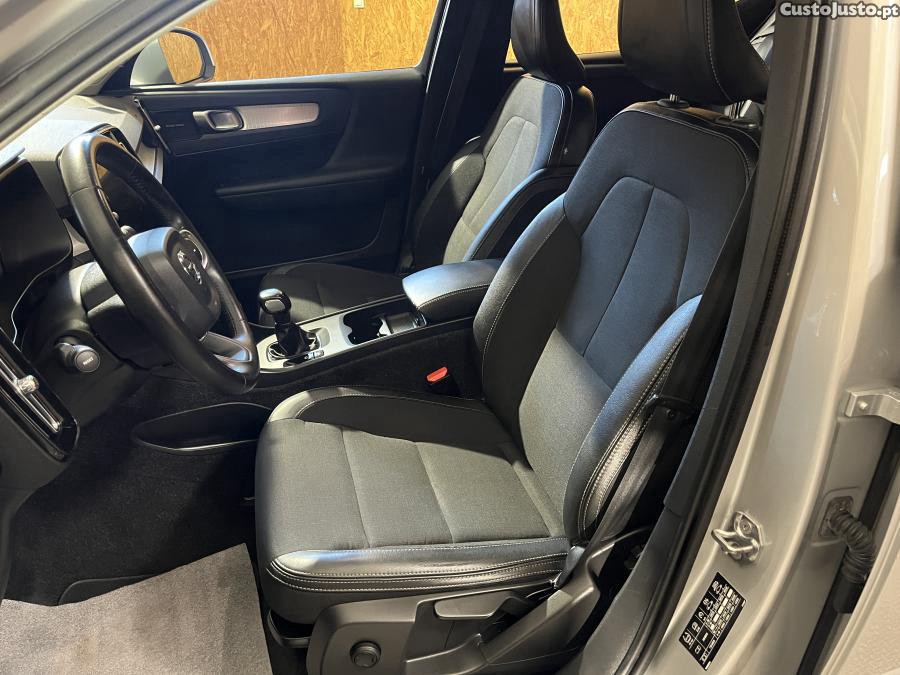 Volvo XC 40 2.0 D3 — fotografia 13