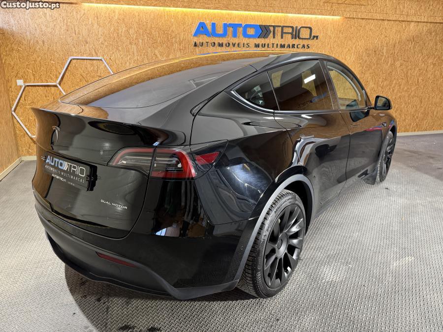 Tesla Model Y Long Range Tração - 22 foto 3