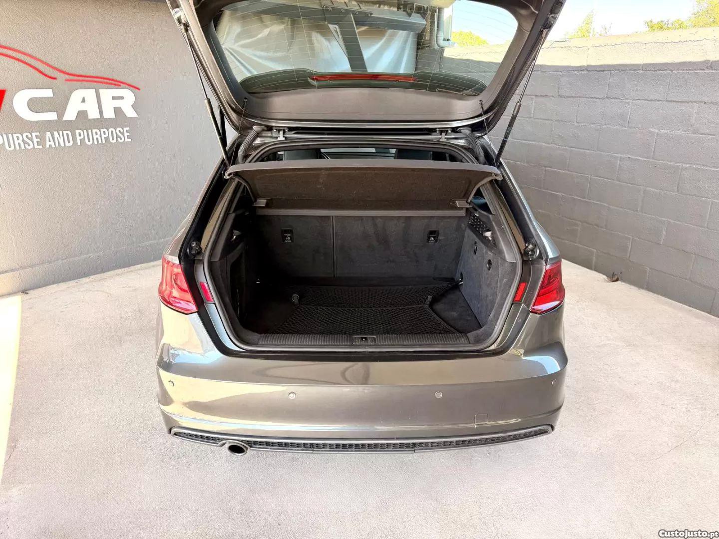 Audi A3 1.6 tdi s-line s tronic — fotografia 17