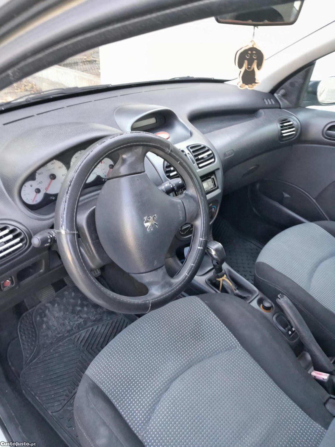 Peugeot 206 1.1 — photo 5