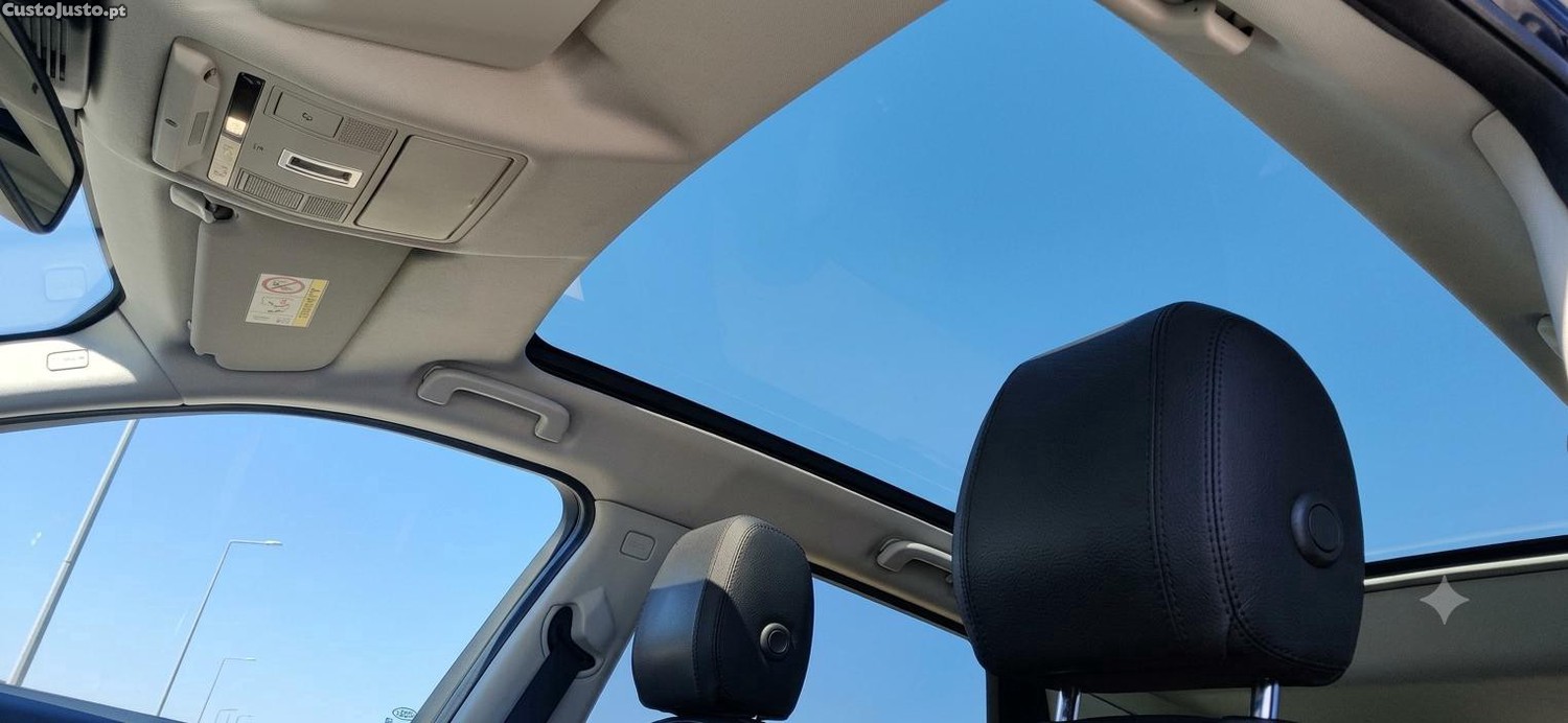 Land Rover Discovery Sport - 18 foto 5