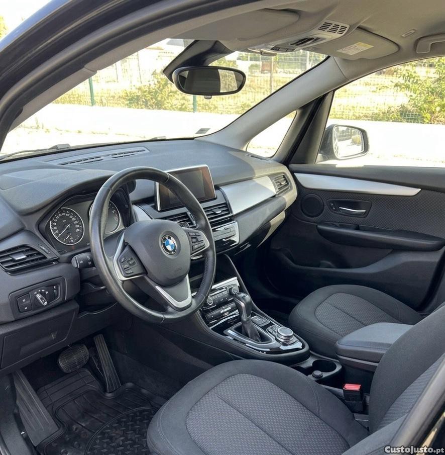BMW 216 Active Tourer i — fotografia 6
