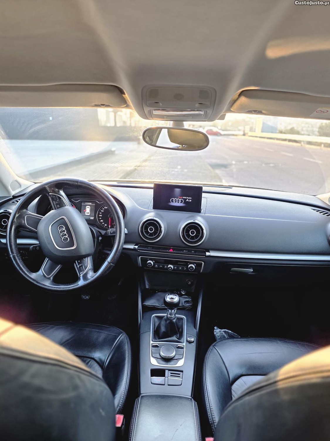 Audi A3 Sportback - 13 foto 3