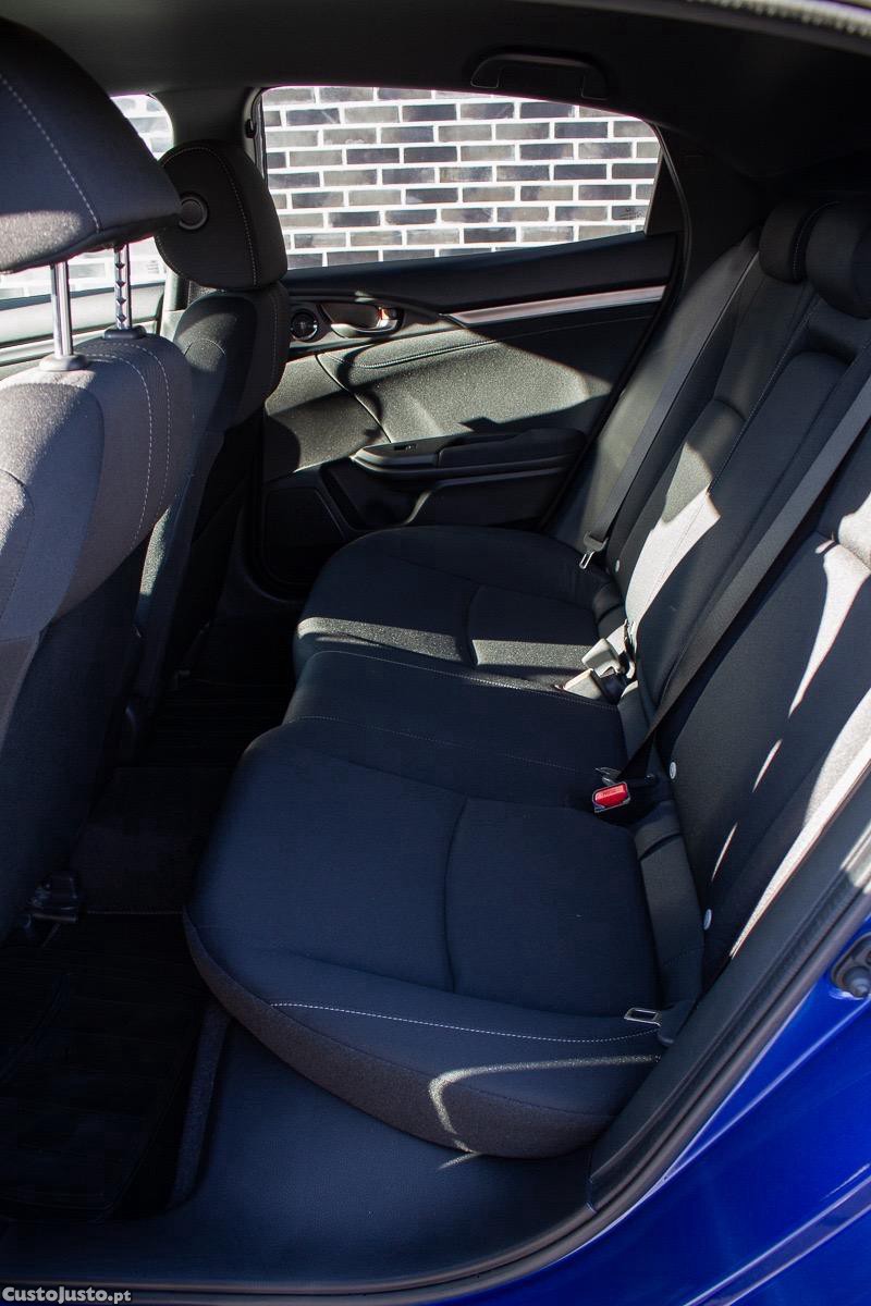 Honda Civic Elegance Connect Navi — fotografia 3