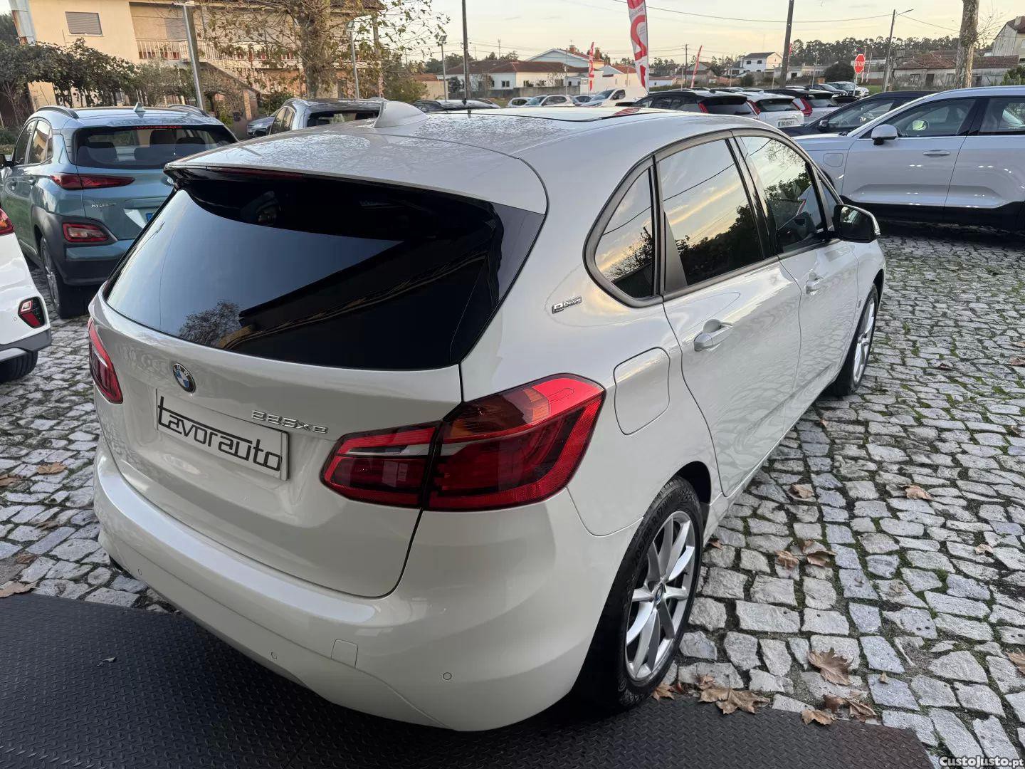 BMW 225 Active Tourer Line sport — fotografia 25