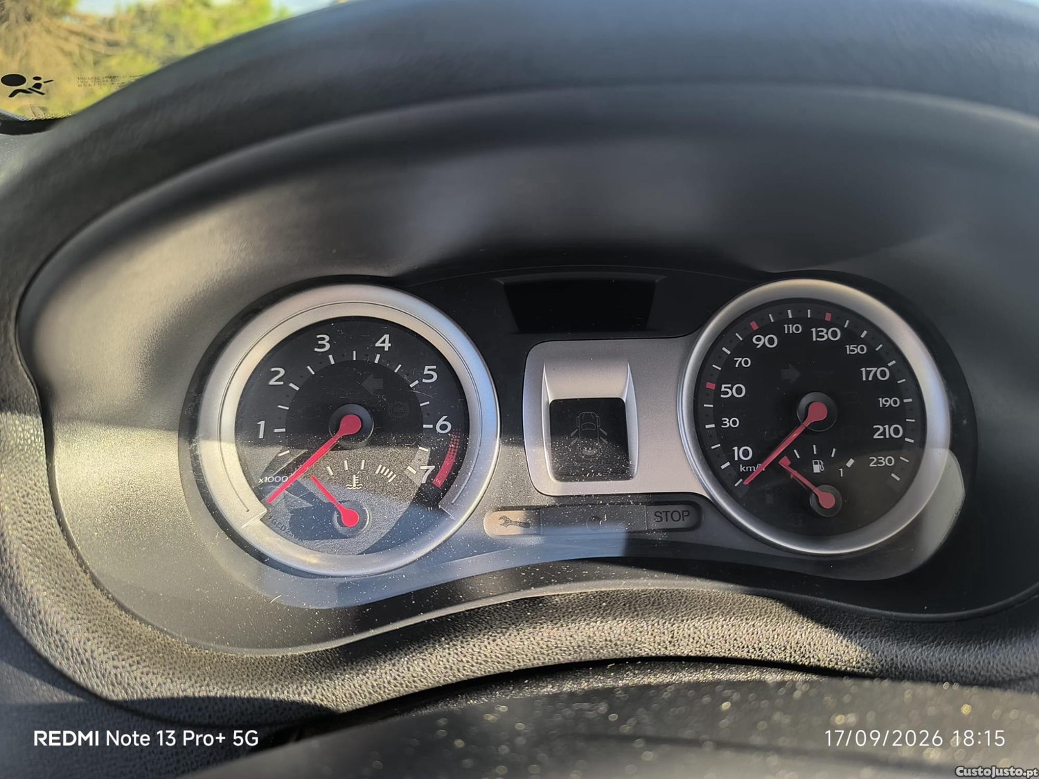 Renault Clio Expression — fotografia 8
