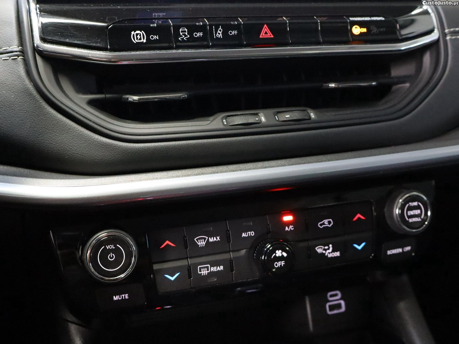 Jeep Compass 1.3 TG Limited — fotografia 5
