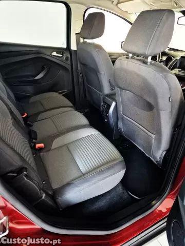 Ford C-Max 1.5 tdci titanium powershift — fotografia 3