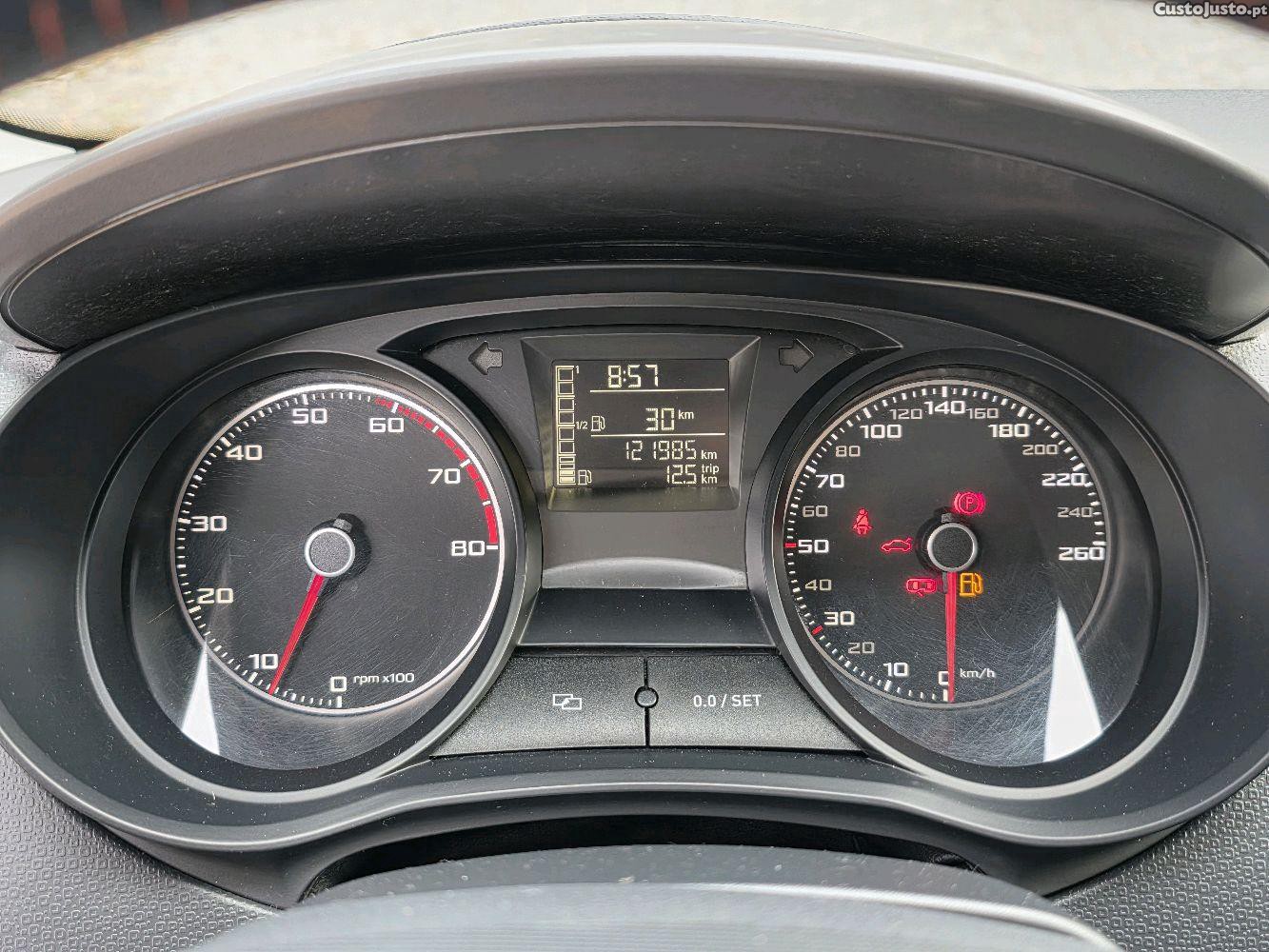 SEAT Ibiza 1.2 TSI FR — fotografia 4
