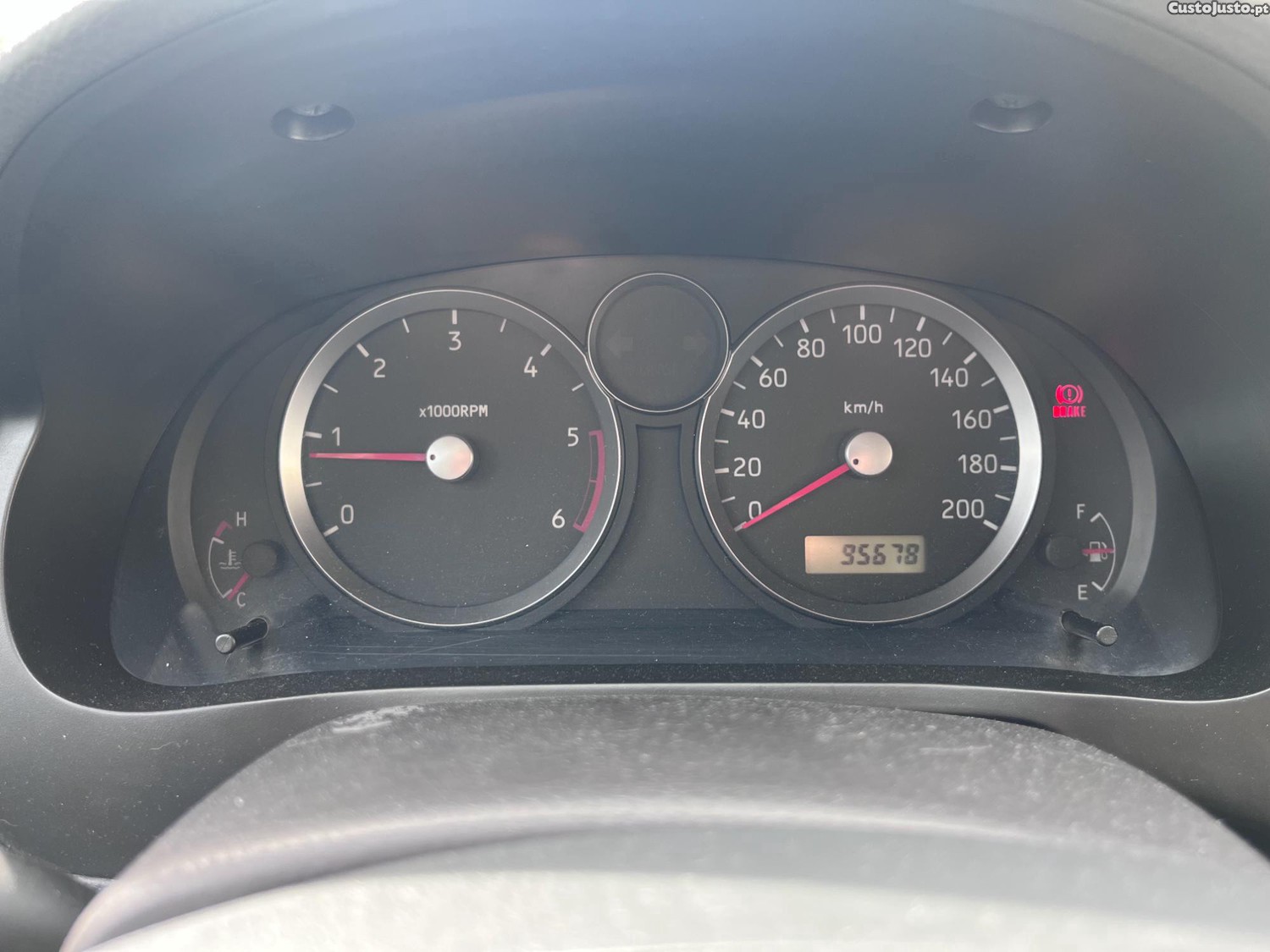 Suzuki Liana 1.4DDis GLX — fotografia 2