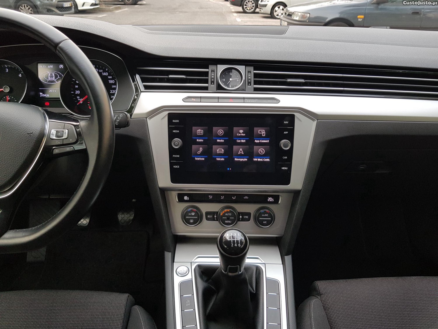 Volkswagen Passat SW 1.6 TDi 120cv GPS Nacional — fotografia 13