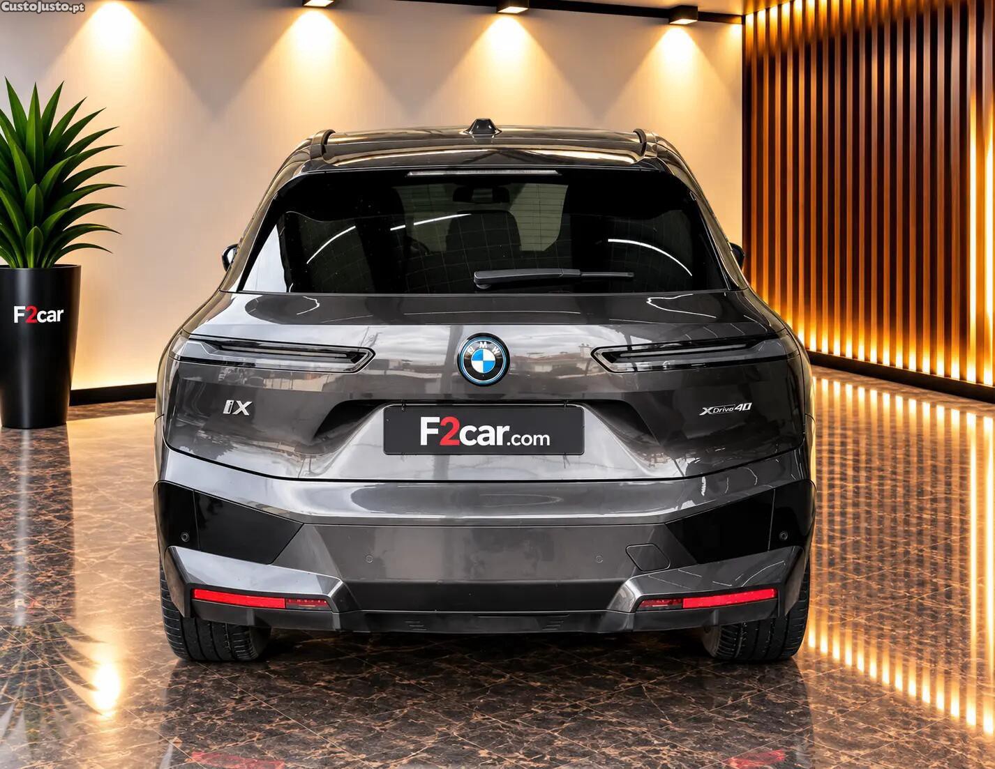 BMW iX xDrive 40 Pack Desportivo - 22 foto 4