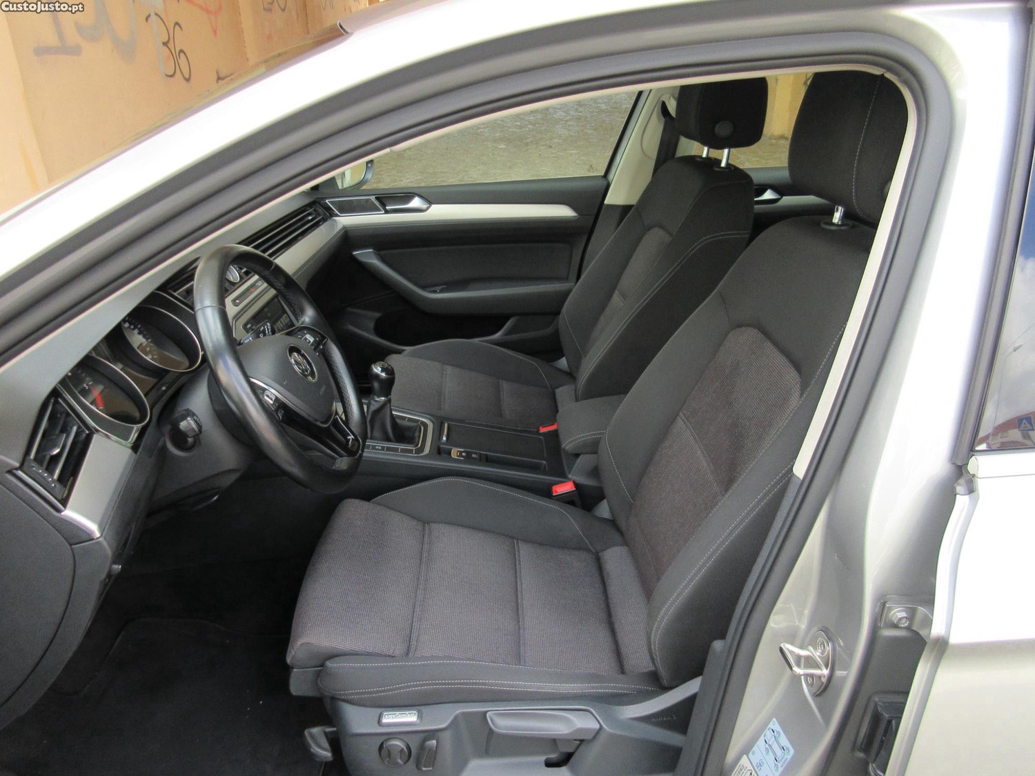 Volkswagen Passat SW 1.6 TDi 120cv GPS Nacional — fotografia 5