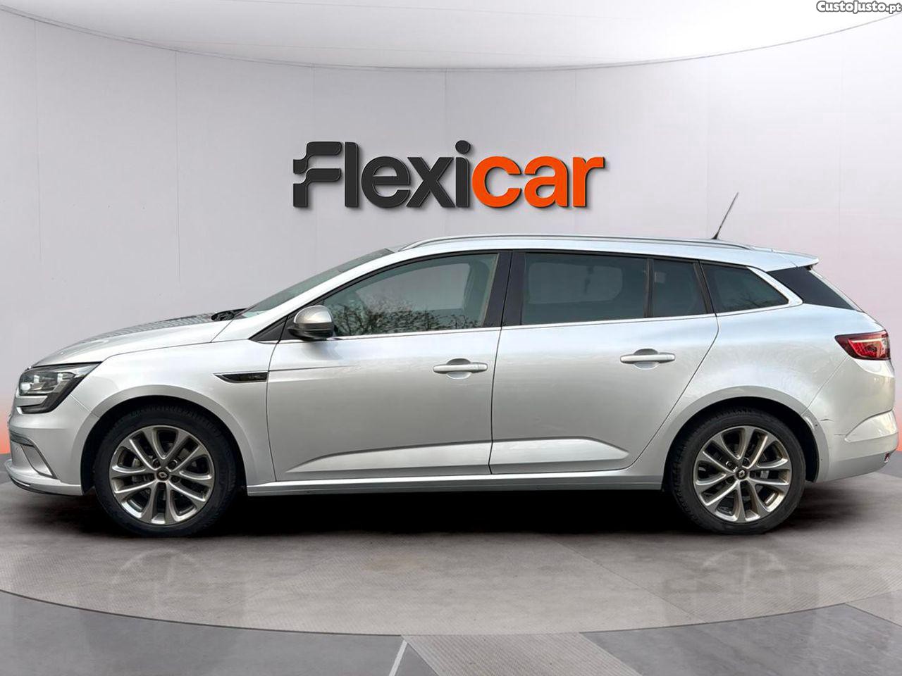 Renault Mégane Sport Tourer 1.3 TCe GT Line - 19 — photo 2