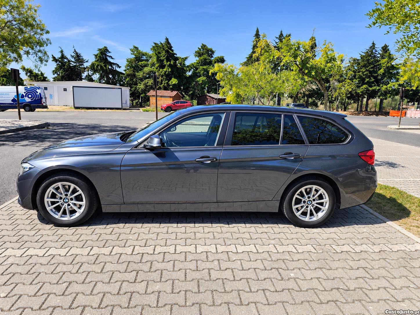 BMW 316 d Touring Diesel - 15 foto 2