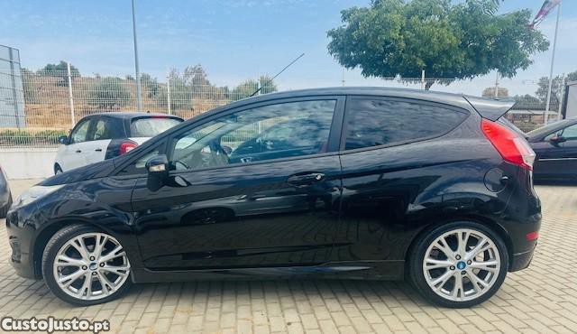 Ford Fiesta 1.0T EcoBoost Sport — photo 4