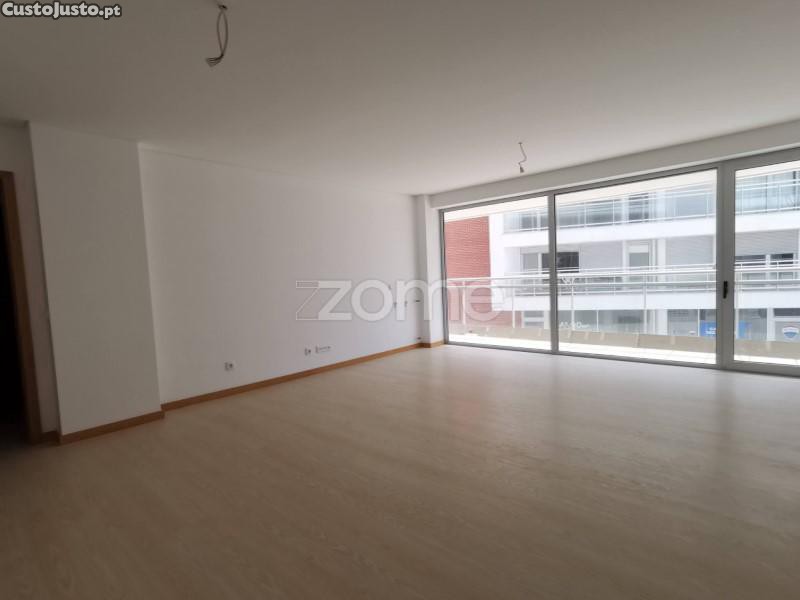 T2 Com Varanda Junto Á Praia Na Figueira Da Foz