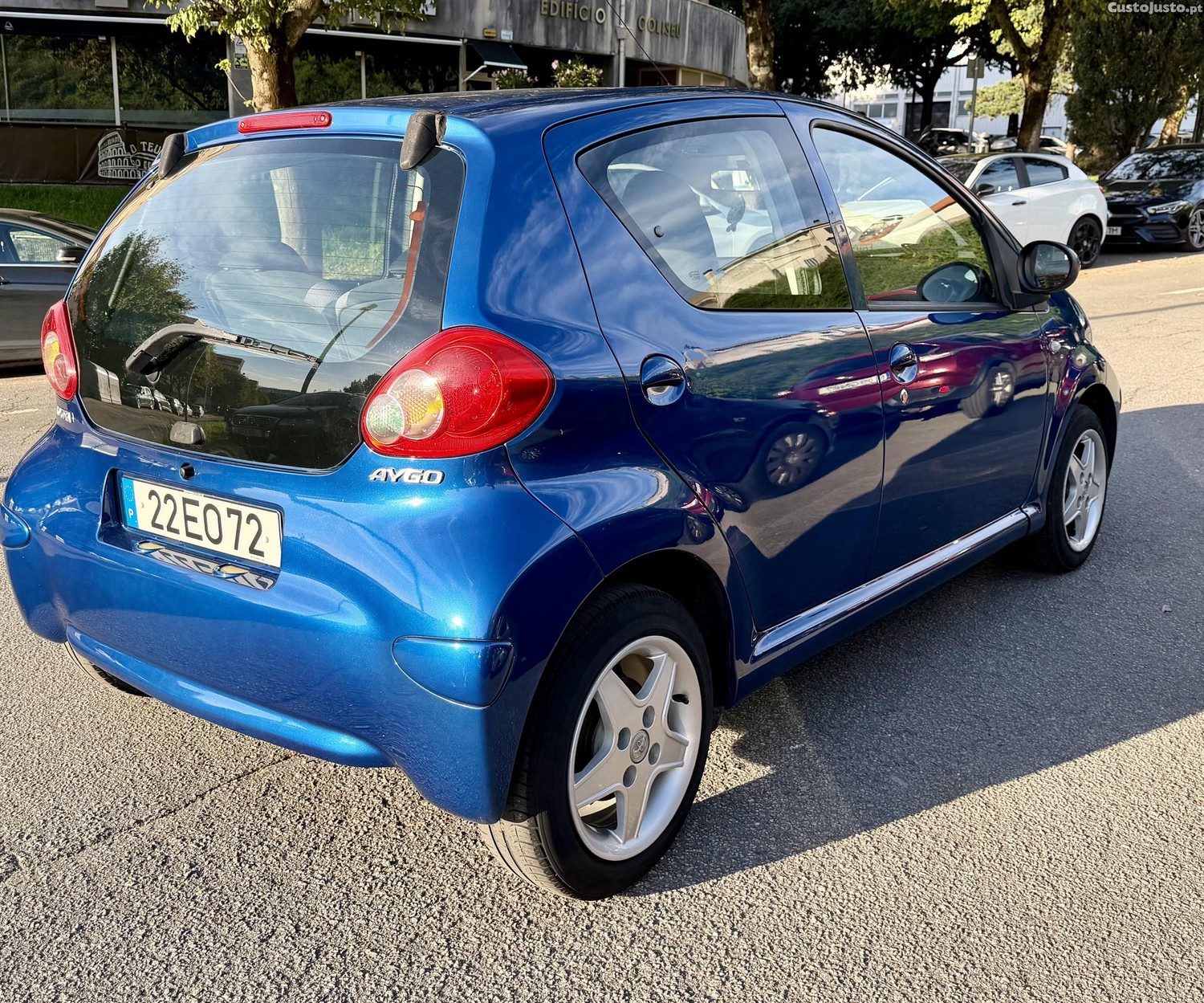 Toyota Aygo 1.0 — photo 5