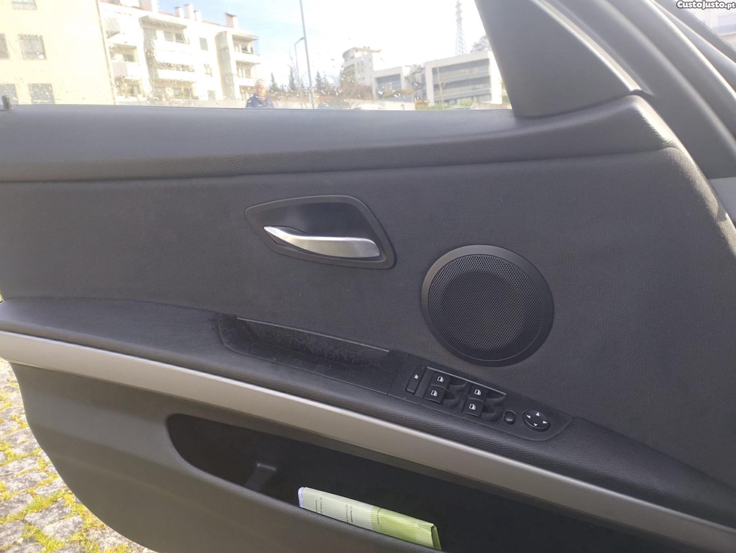 BMW 318 E91 — fotografia 3