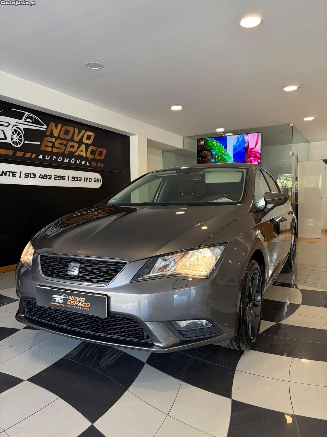 SEAT Leon 1.6 TDi Style — fotografia 12