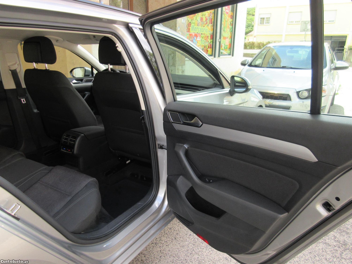Volkswagen Passat SW 1.6 TDi 120cv GPS Nacional — fotografia 3