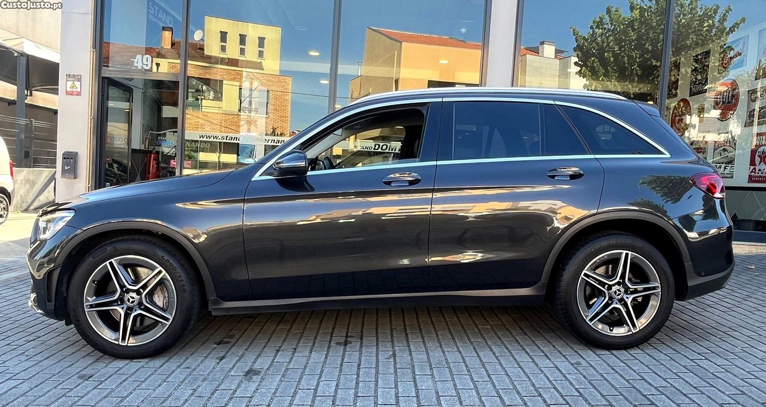 Mercedes-Benz GLC 300 d 4Matic AMG Line - 19 foto 3