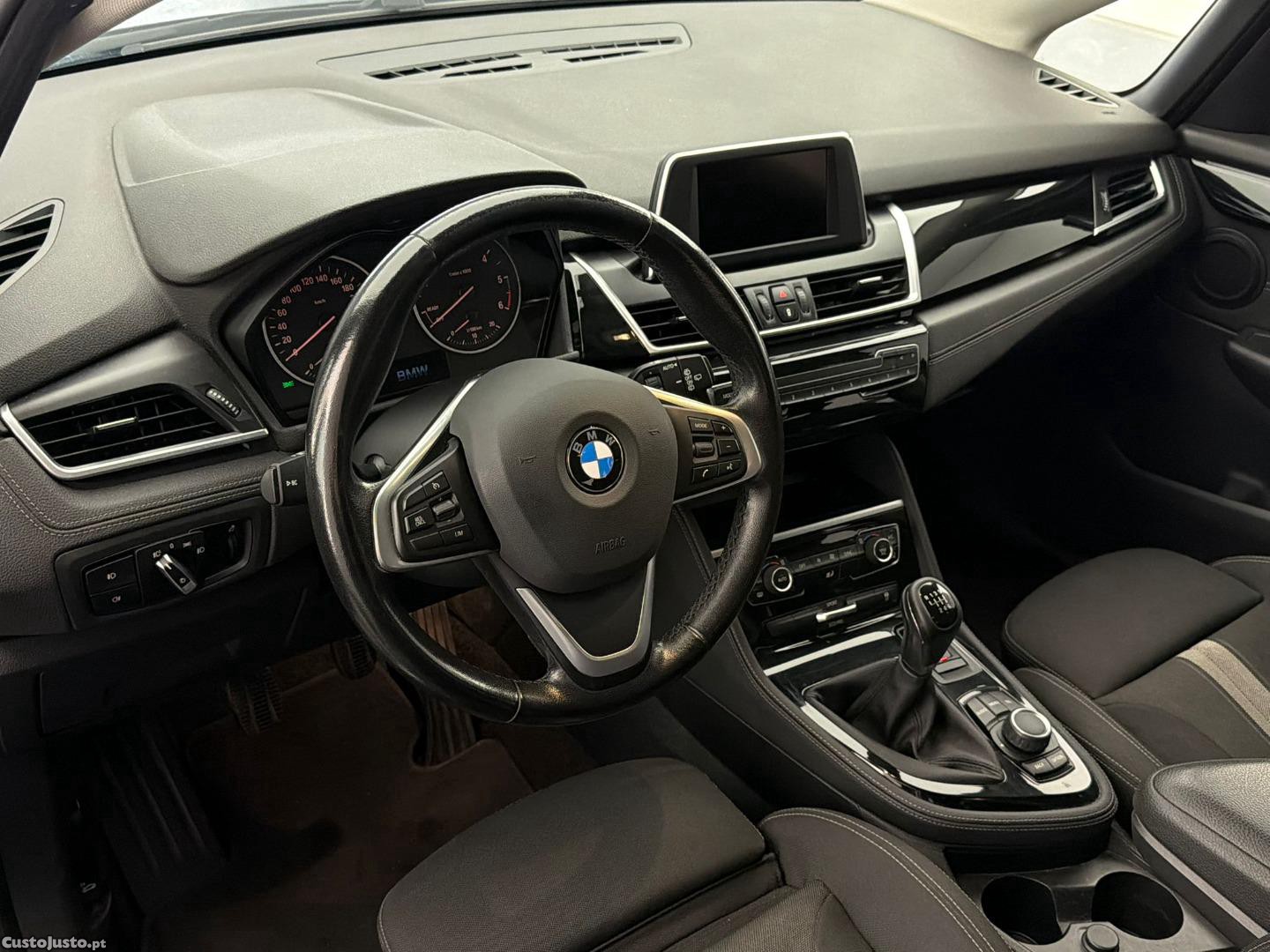 BMW 218 Active Tourer D LINE SPORT — photo 5