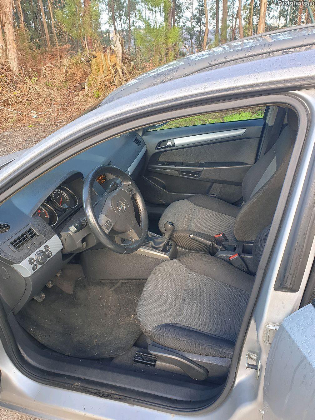 Opel Astra 1.7 cdti — photo 4