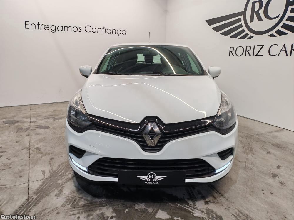 Renault Clio 1.5 dCi Limited - 16 foto 4