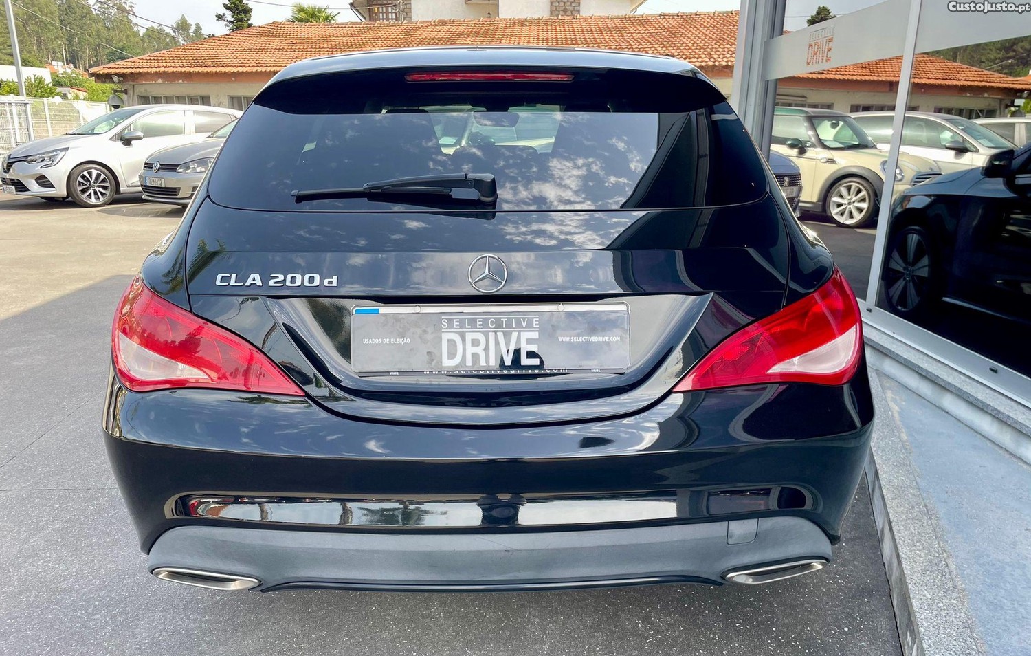 Mercedes-Benz CLA 200 d Shooting Brake Urban Aut. — fotografia 10