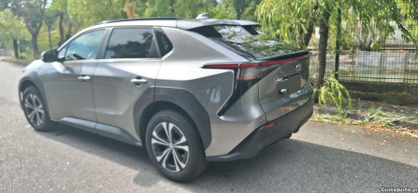 Toyota bZ4X Confort Pack — fotografia 5