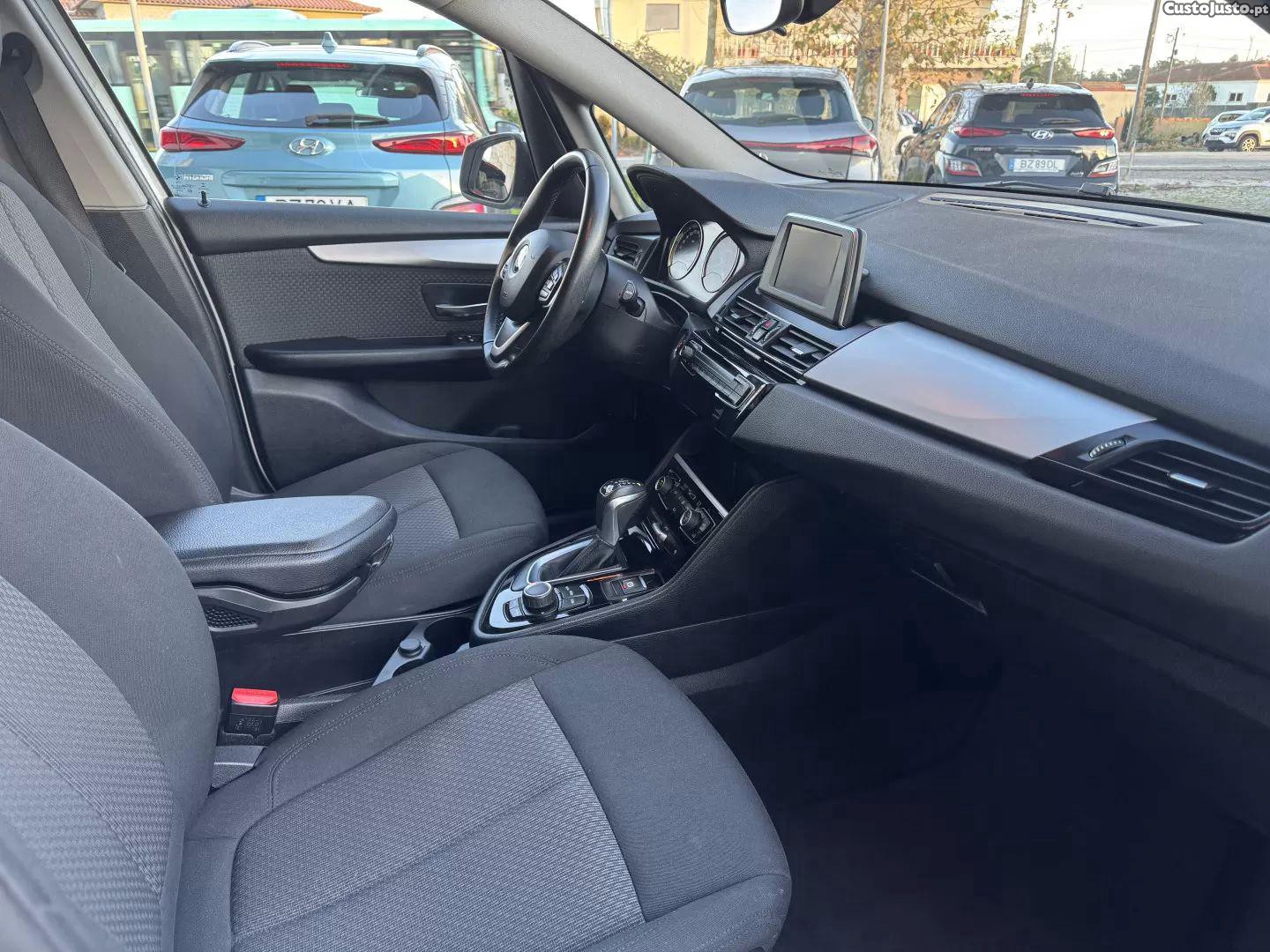 BMW 225 Active Tourer Line sport — fotografia 15