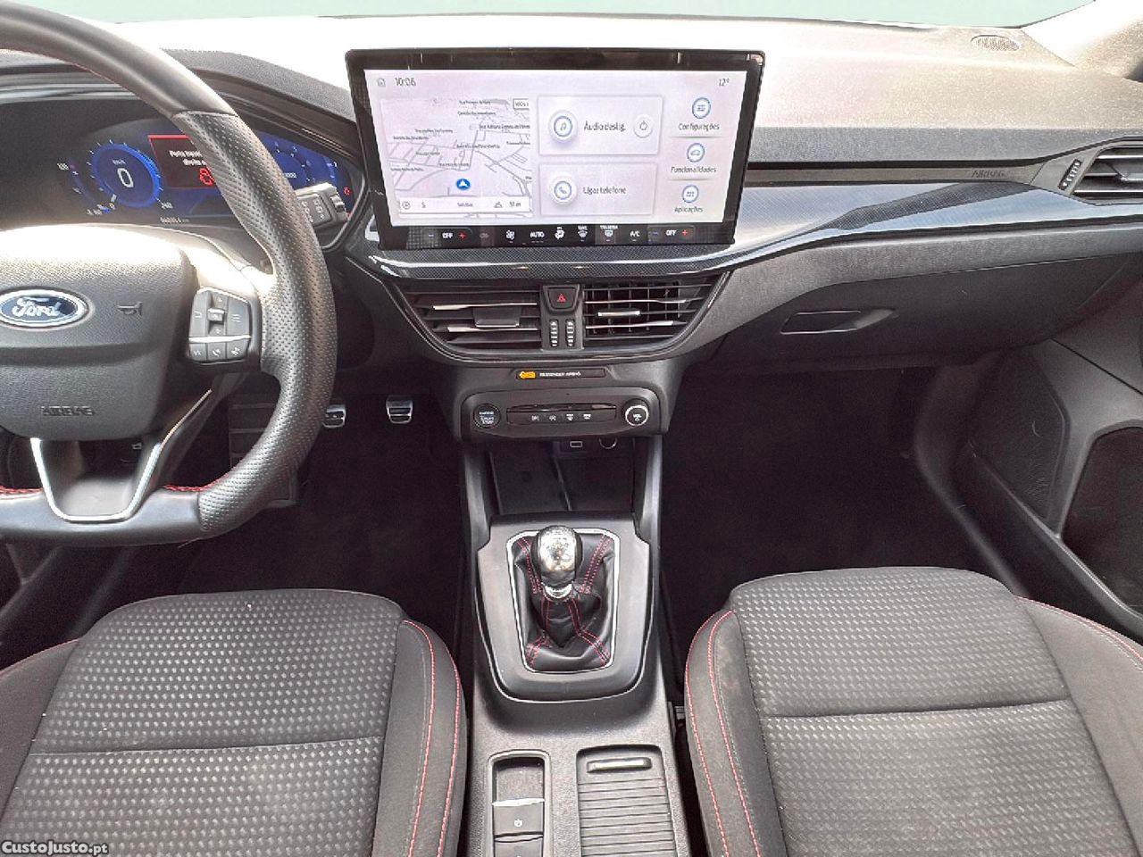 Ford Focus 1.0 EcoBoost MHEV ST-Line — fotografia 5
