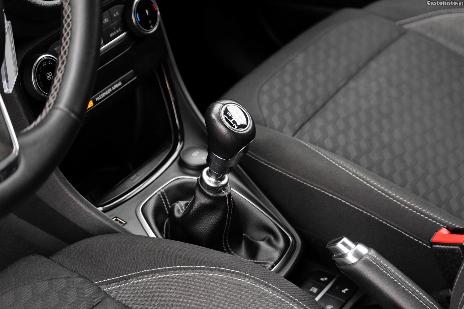 Ford Puma 1.0 EcoBoost MHEV Titanium — fotografia 15