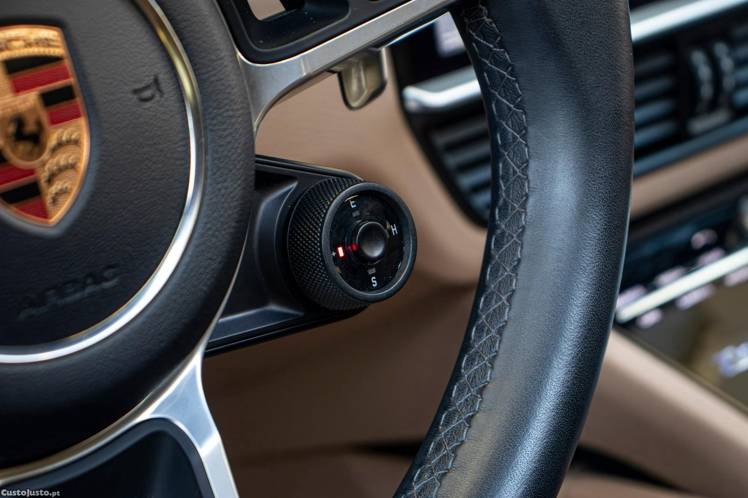 Porsche Cayenne E-Hybrid — fotografia 14