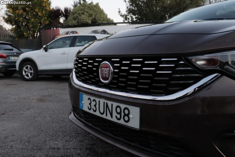 Fiat Tipo 1.6 M-Jet Lounge J17 - 18 foto 2