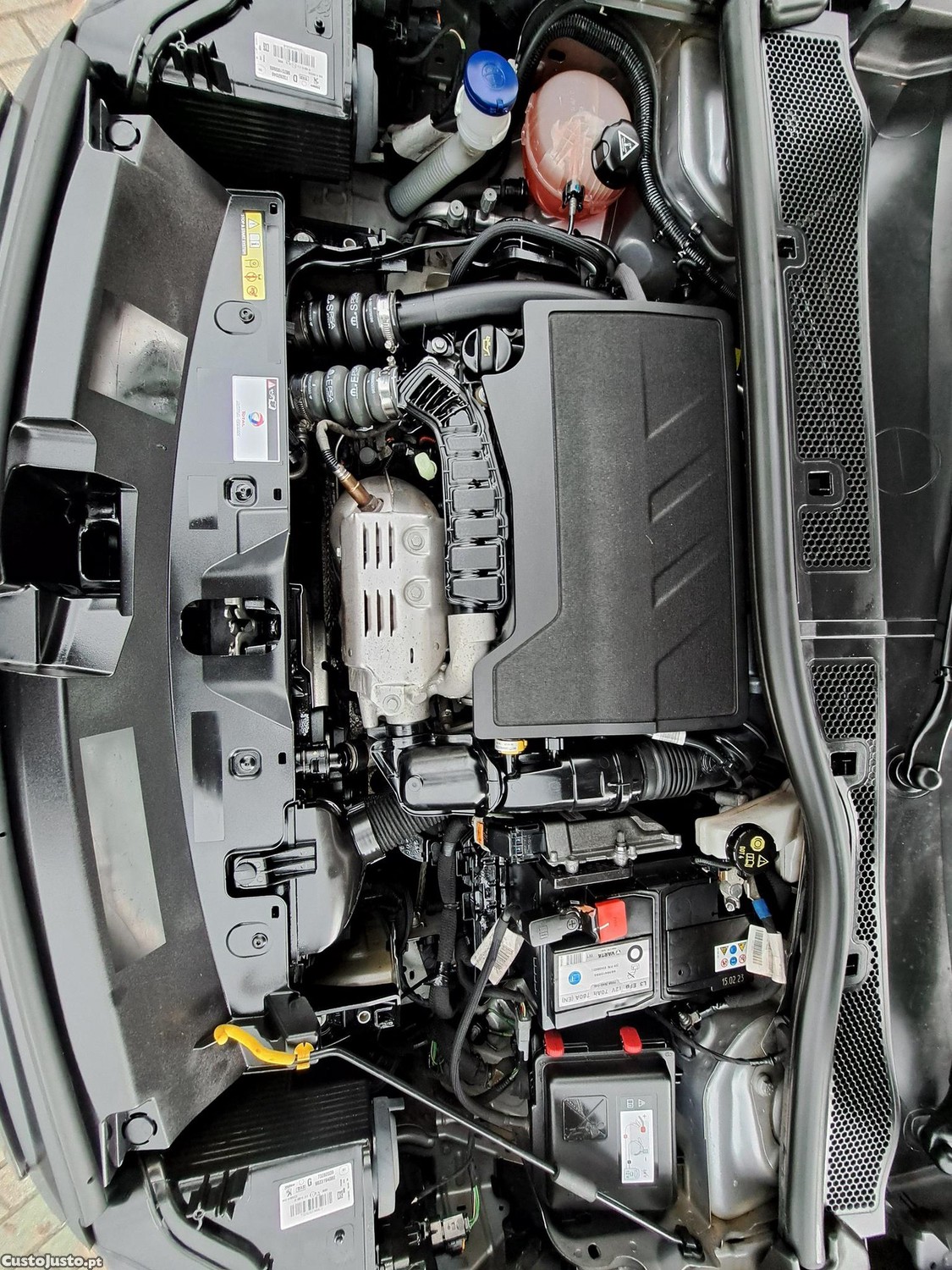 Peugeot 2008 1.2 PureTech Active Pack — fotografia 3