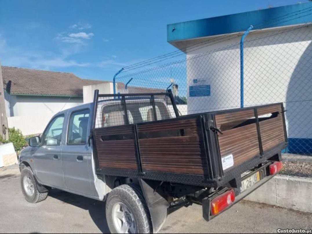 Mazda B 2500 (Un8f42) Cdm E3 — fotografia 3