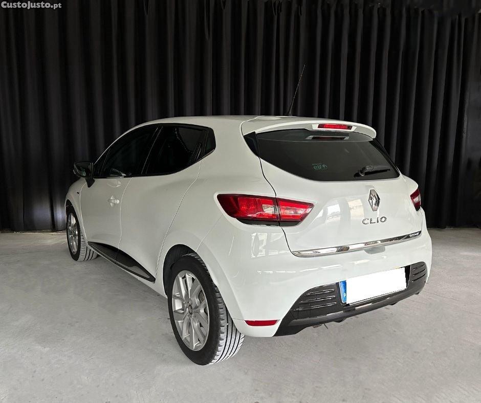 Renault Clio 0.9 TCE Limited — fotografia 8
