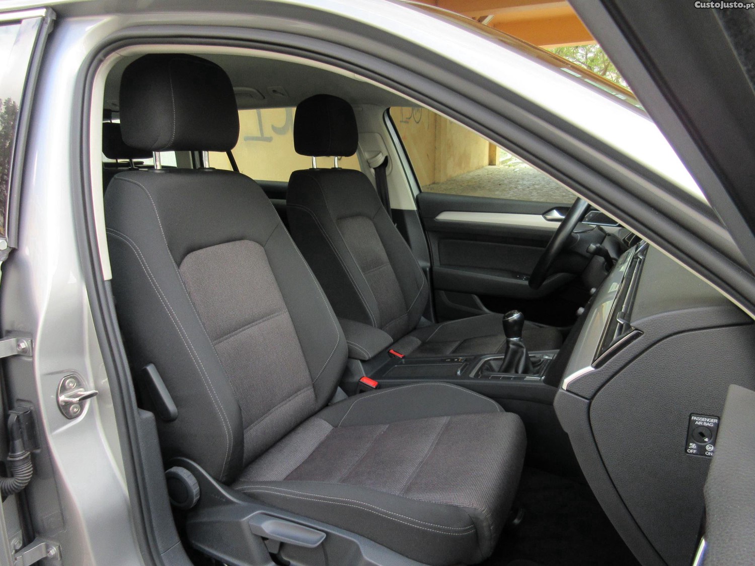 Volkswagen Passat SW 1.6 TDi 120cv GPS Nacional — fotografia 4