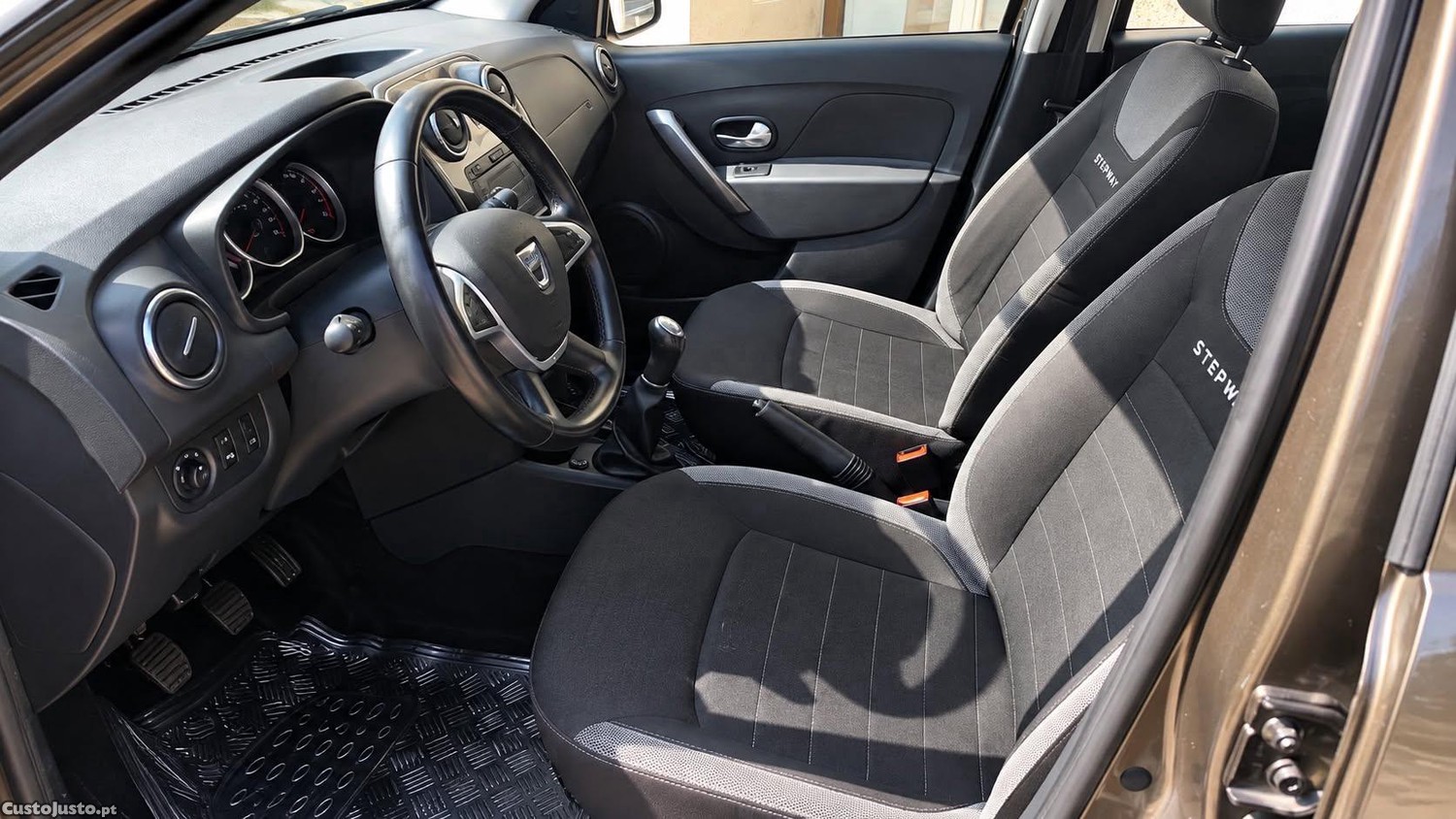 Dacia Sandero 0.9 TCE STEPWAY BI-FUEL — photo 5