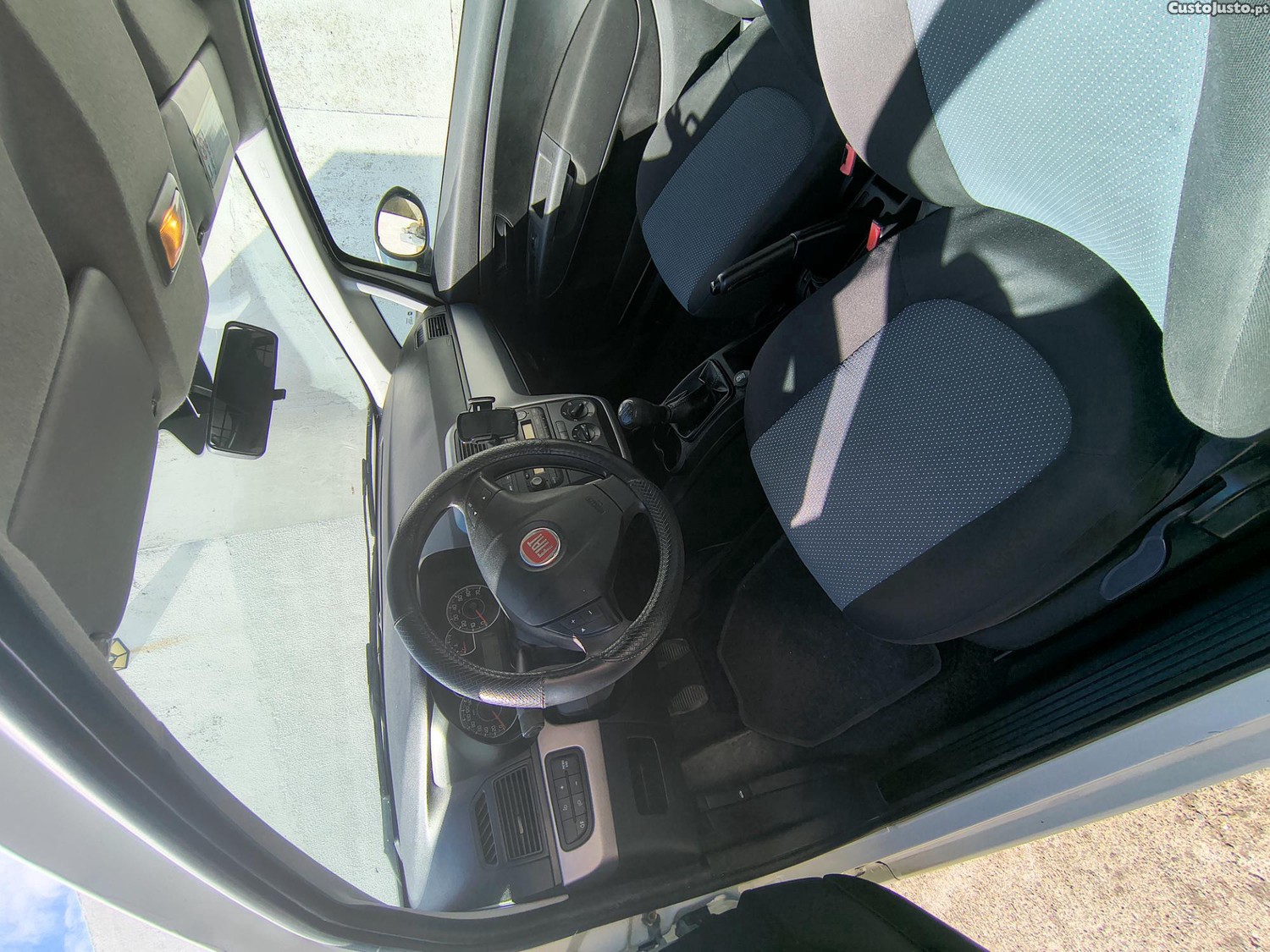 Fiat Punto Van — fotografia 4