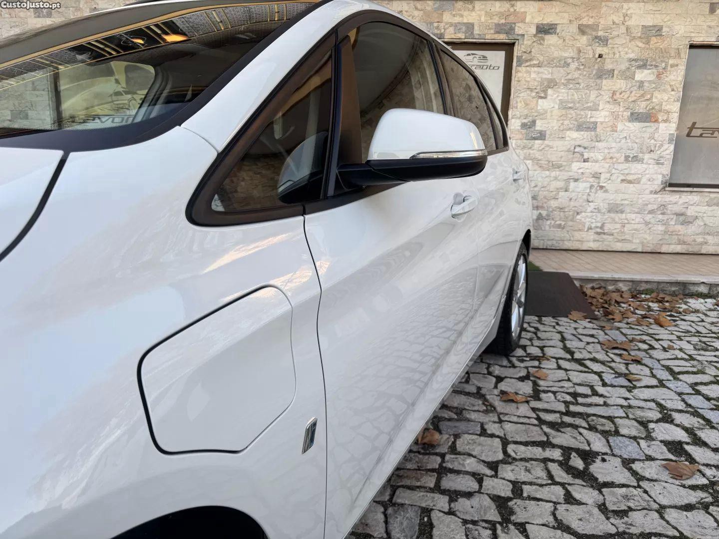 BMW 225 Active Tourer Line sport — fotografia 5