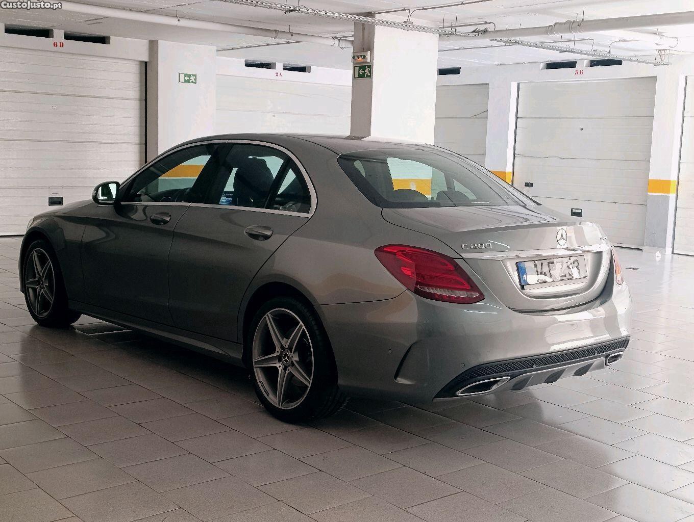Mercedes-Benz C 200 AMG Line — fotografia 9