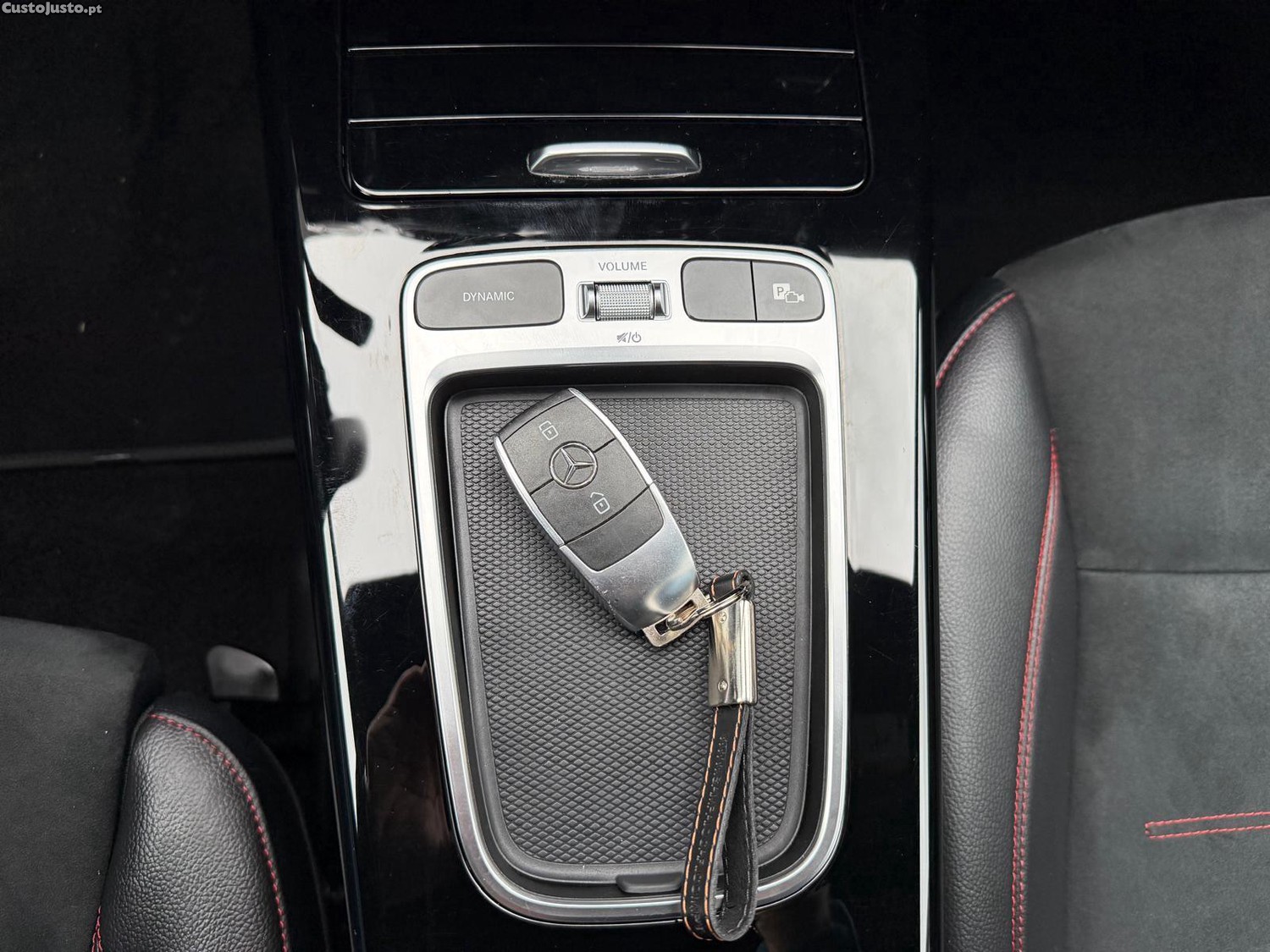 Mercedes-Benz A 200 d AMG Line Aut. — fotografia 4