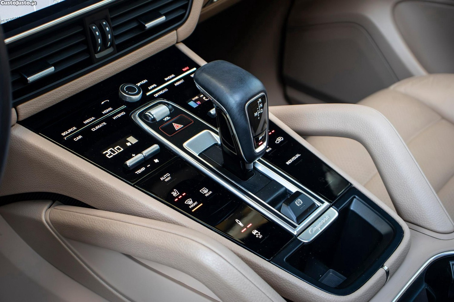Porsche Cayenne E-Hybrid — fotografia 6